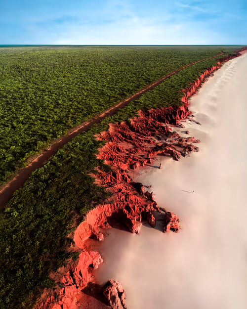 Item #114166721210055605781368580265511700861033361648236924870023126211799006838785 Media