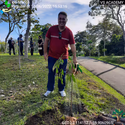 Item #8500196597889277390194123329501889087166328879864934763448348830313383723009 Media