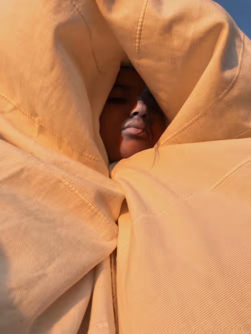 Item #63324450979353932572546796381388974853561747879606244592105116296457836560385 Media