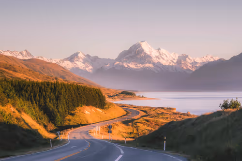 Item #98745491564379547554924435713421898077677728399868739538264606807347882360833 Media