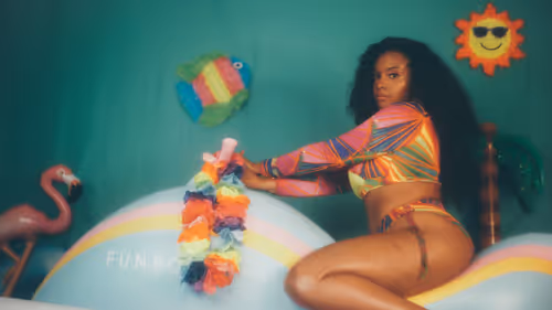 Item #26309146474284610434205767654900355727029772358714060532964538357918713511937 Media