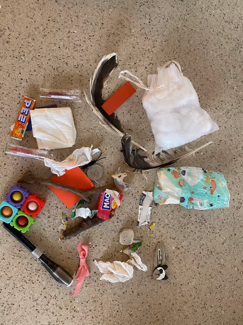 Item #8091320578472828144279632785841063966074725098085824037575393882637867155457 Media