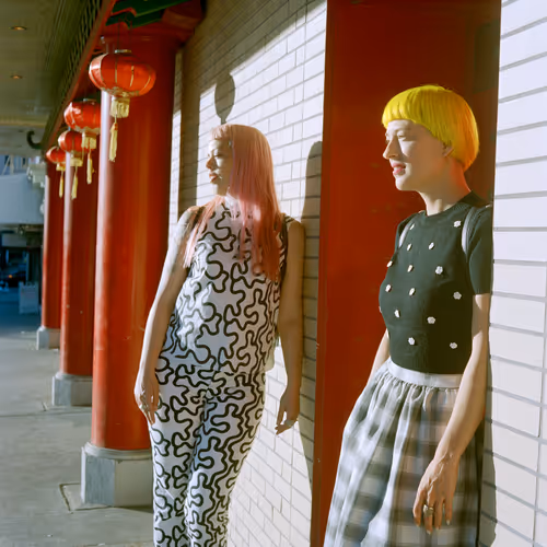 Item #55009236754177688704712285819362994549214138196257374091251074627812527702017 Media