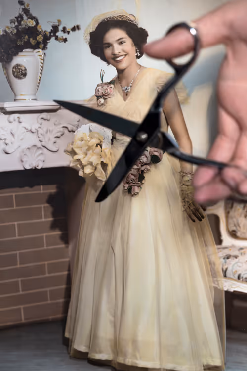 Item #106259306028846320888035307103513942814456112166163677529128261784180665352193 Media