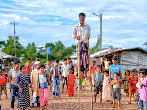 Item #28483083615204022371300351477704581571274768988091129970329682072472278532097 Media