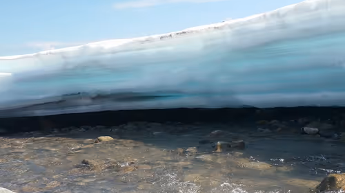 Item #52680779470796714008144057175438414980677765175494991240873099465239686021121 Media