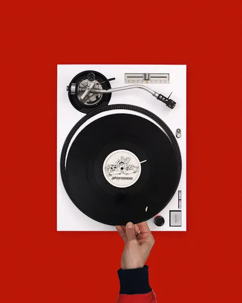 Item #59419360684416734486908059768605667177815651271378515511533460068838993297409 Media