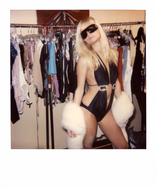 Item #54694788025453722549369649940639176251873647367168839173200484017126609256449 Media