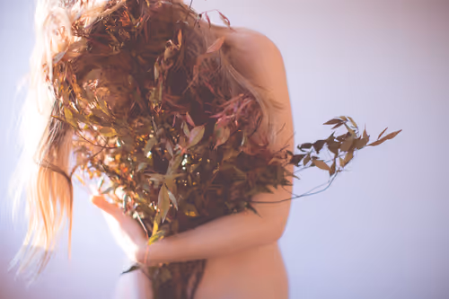 Item #40498021365110625873163859620955492987361950717153146364459205253929862430721 Media