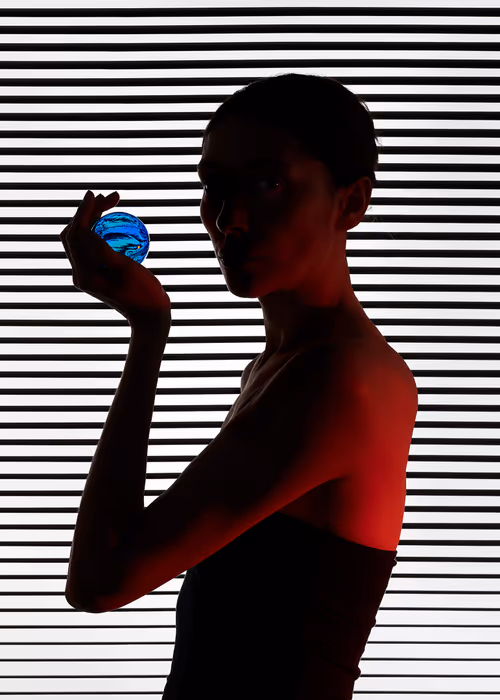 Item #30467968360351945280571718858937094864716981984802251387727797819296924565505 Media