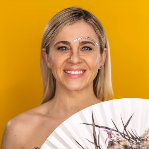 Item #110063331335139009547571421808057778384289125434812320670302640389554893225985 Media