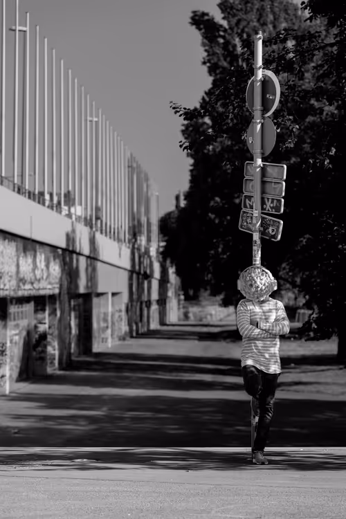 Item #9920067896325681161207085667031465683989320896227019318646189403558304022529 Media