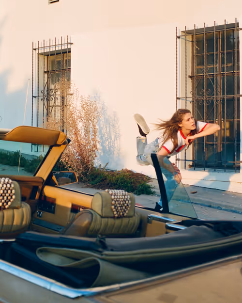 Item #103337611933110337448161440806560268112476320183319594419260887145037971849217 Media