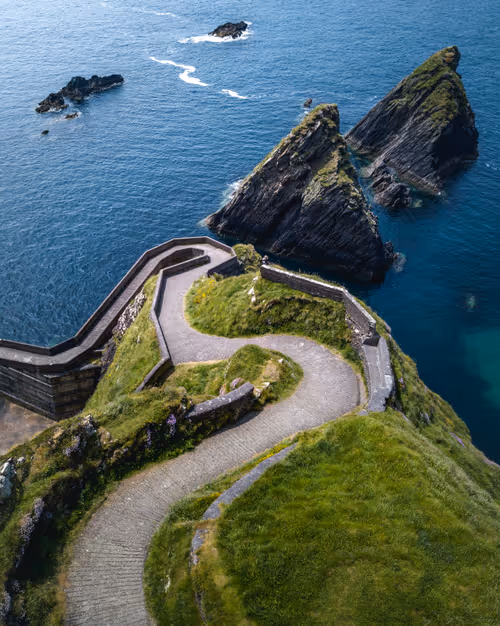 Item #59404681870809906448390957325299961742928436828892721220786848690154451763201 Media