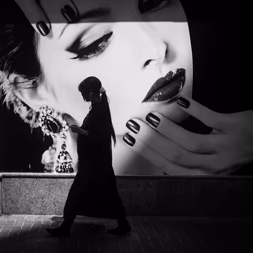 Item #83886518355349597778021909356356491703500961359452684167797568232411398930433 Media