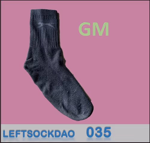Item #84162433512891358269180988485687912588203727877744996401877407590600855781377 Media