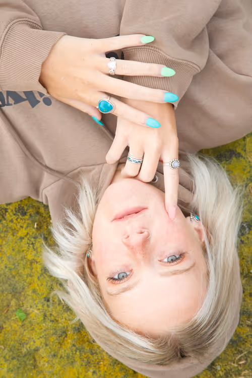 Item #9120212916765116150568675881713414537423652719211967924258503637492914192385 Media