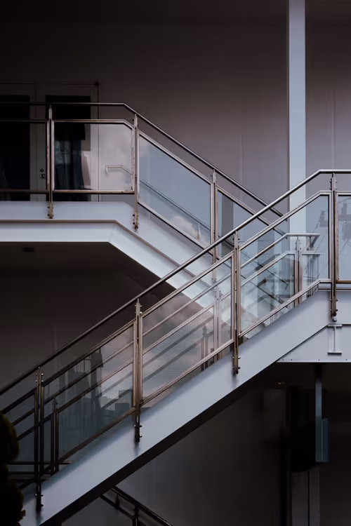 Item #59967187426684840308125755480147414158284983471661826941997092829445360713729 Media