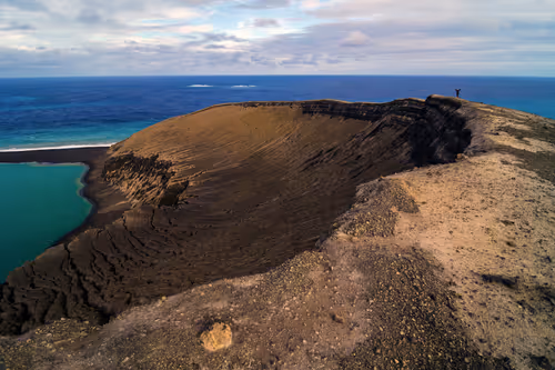 Item #27747756409084056157885059957220218657806403906811327851959916526628174299137 Media