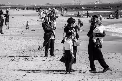 Item #110852837445052671113376188550591799335850901857151089489858941759603563560961 Media