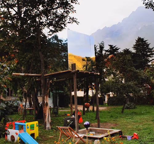 Item #77420488806397133330525240221901748923623733359161899369760968702820142284801 Media