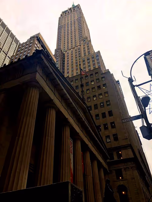 Item #105288803146246383568198026595242847884682393867054726493611635638776591548417 Media