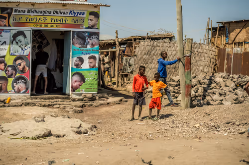 Item #50027882237522295676960542276708360859068113986169674979910833920698864369665 Media