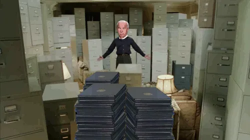 Item #81703717885701679420244426985503748541742411620896309859703145905695458590721 Media