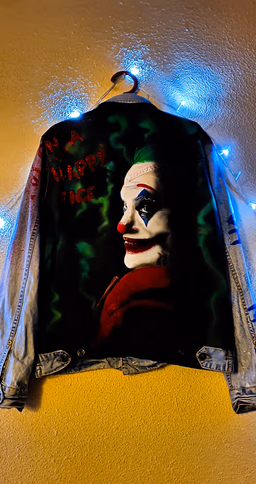 Item #4608208327343699881164056209240183205952311564808240794361124977871570337793 Media