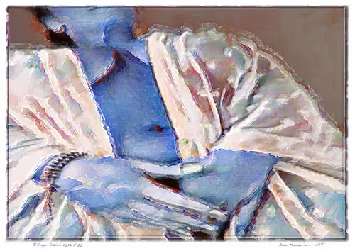 Item #11017776651197561377596972513232318538951070019919471549436519176512940802148 Media