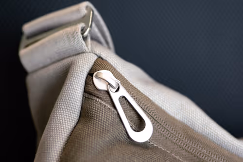 Item #59967187426684840308125755480147414158284983471661826941997092811853174669313 Media