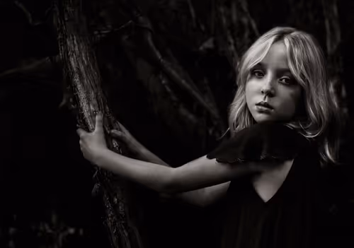 Item #107338736840495903892700830333162816701828415005499690242546380919803901640705 Media