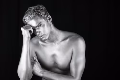 Item #105716535460403645327862360073732361872751920528830968826519729331705202343937 Media