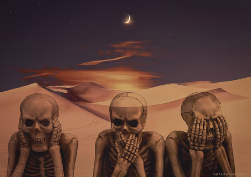 Item #49174666910166564779922856925235532419926271386136280699772621421459940573185 Media