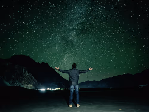 Item #76182420435474433030175106925333141340122143524658153810664851458166265741313 Media