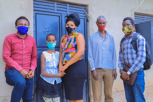 Item #94540594873627566214253693638695074369245433436911139179040268840626764644353 Media