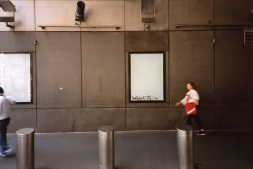 Item #25205925967337352681062801186386867060209741242358459141146210964259433611266 Media