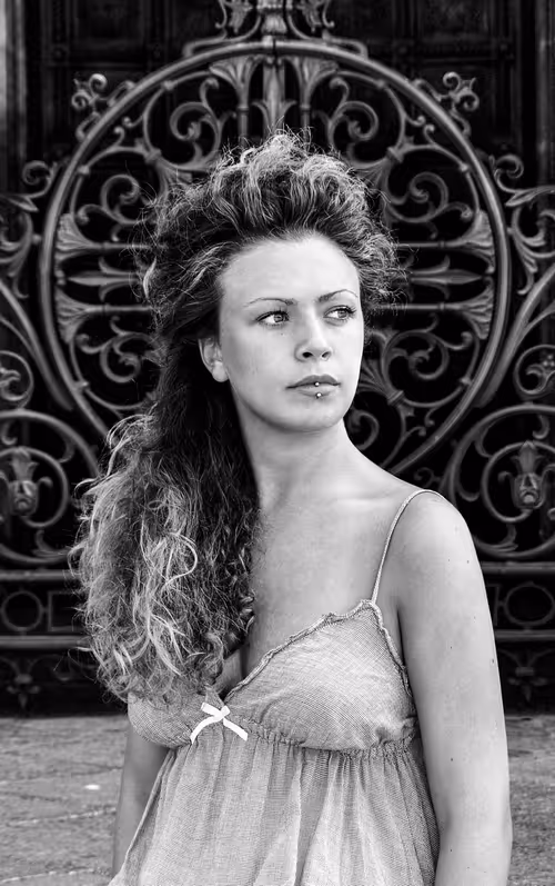 Item #78779691148455323171886345631012233382671645347484645066239978780575158763521 Media