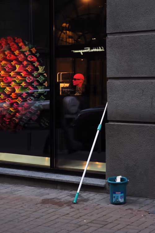 Item #650746001155939105340423805722977289149389340762719357359196033371470823425 Media