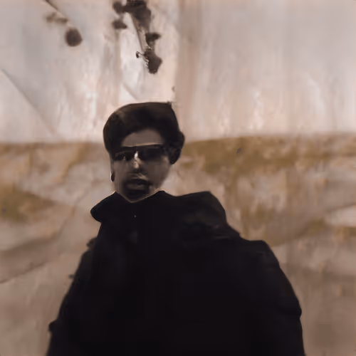 Item #72191770546992921943267033160474518012437629238460681668476305488758135848961 Media