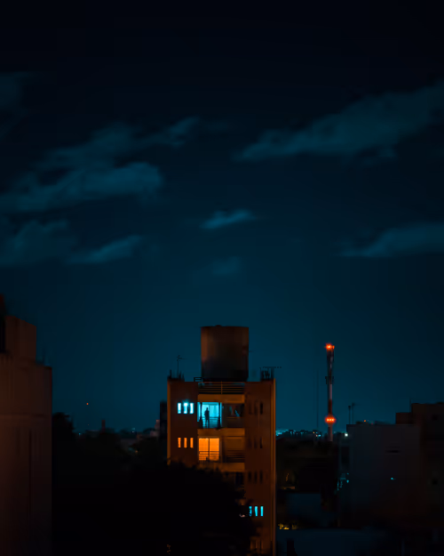 Item #58840298748921083266306433592965012600718333725570859904622177732223972671489 Media