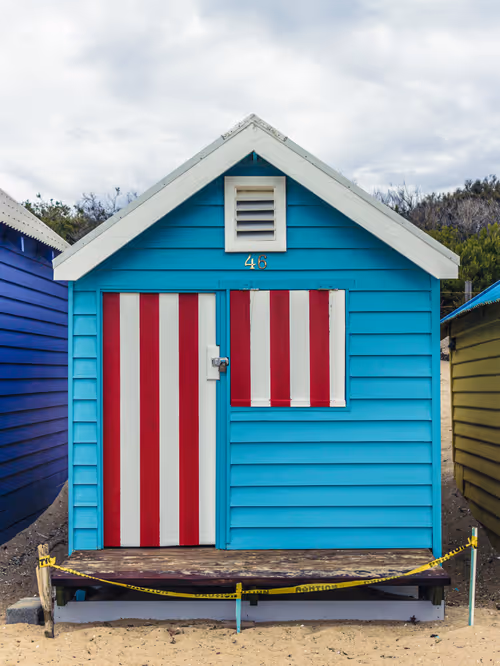 Item #59100591460969090848093152469102707440885830414673782650703488641319177289729 Media