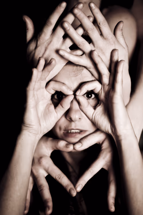 Item #32997355507838235832071597187323206581324723315395957158335053582779201617925 Media