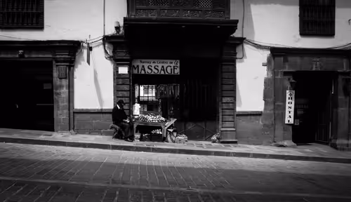 Item #87092990260447267838744578330374476785020899117585411719574779685503076663297 Media