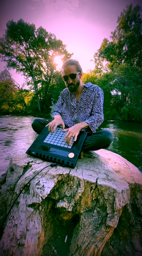 Item #90340865945874625445614988896862381422972171019461372856683279713849080545281 Media