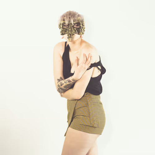 Item #109931125644720774743925664871075202306165972680174386762390863630245283495937 Media