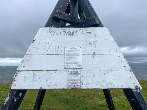 Item #100151078309057675366159992497543003968848618159963270405575559593228396134401 Media