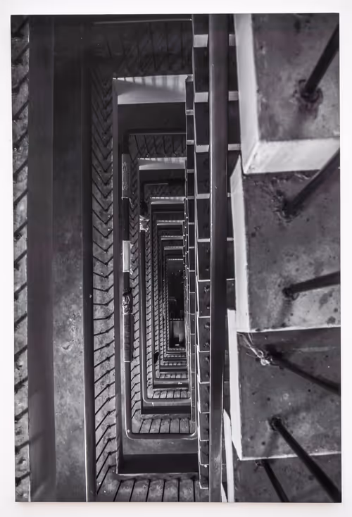 Item #495481811379815144822817045191940406025038668845752407780709999374350942209 Media