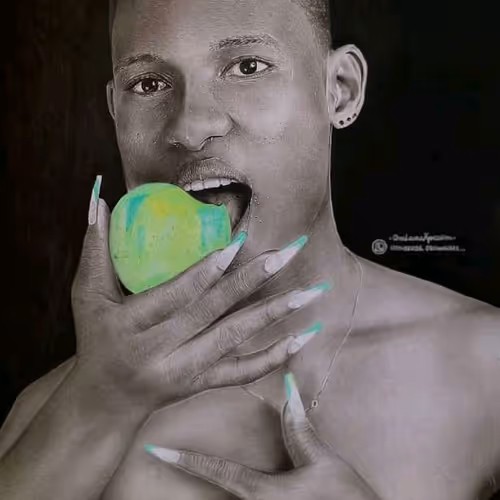 DeeMoon Adam's Apple 🍏