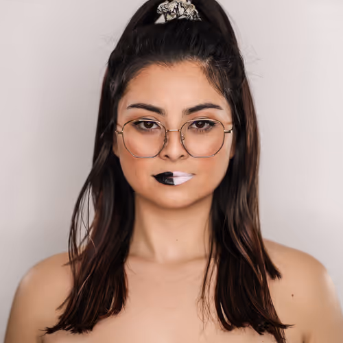 Item #110063331335139009547571421808057778384289125434812320670302640557780172275713 Media